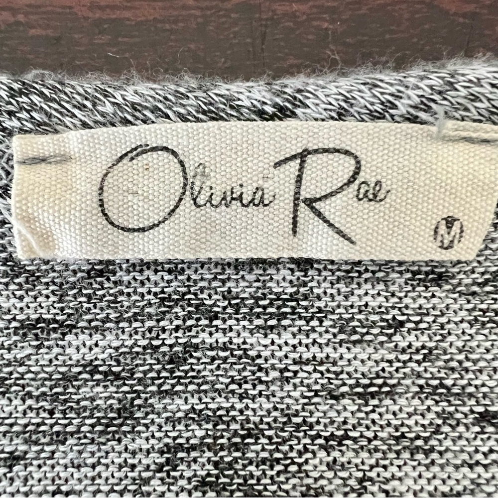Gray Olivia Rae Boho Chic Long Sleeve Knot Front Top Women's Size Medium